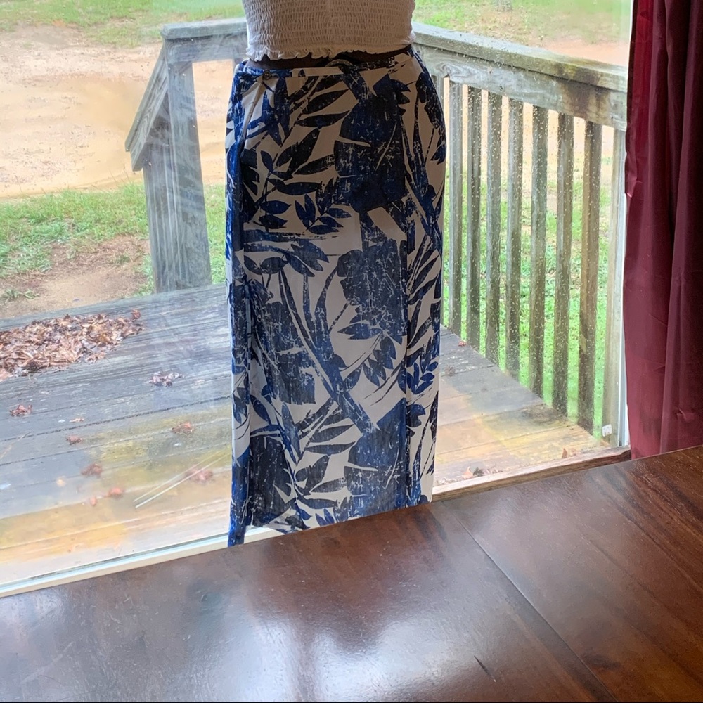 3/15🔥 Liz Claiborne wrap skirt